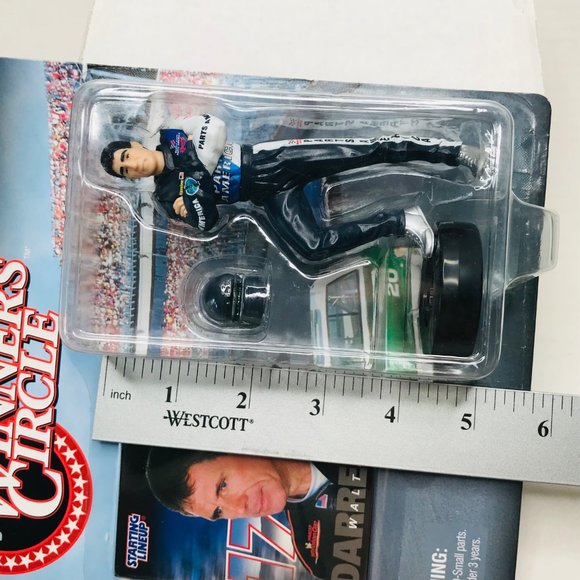 Vintage Starting Lineup Darrell Waltrip Figure Winners Circle 1997 With Card New - Picture 11 of 11
